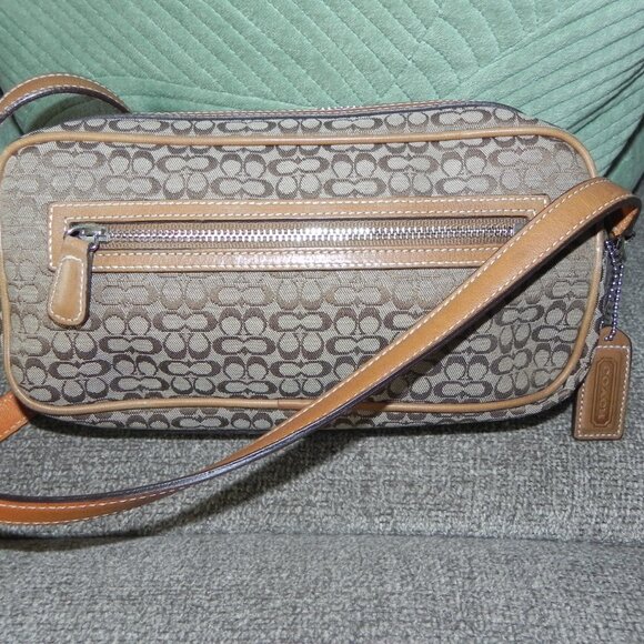Coach Signature Tan Crossbody Shoulder Canvas/Leather Bag/Purse - Picture 3 of 8